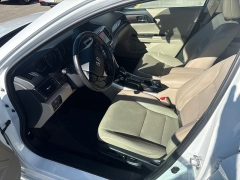 Used 2016  Honda Accord Sedan 4d Touring at Bulldog Motors near Pasco&comma; WA