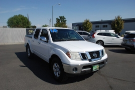 Used 2010 Nissan Frontier 4WD Crew Cab SWB Auto SE at Bulldog Motors near Pasco, WA