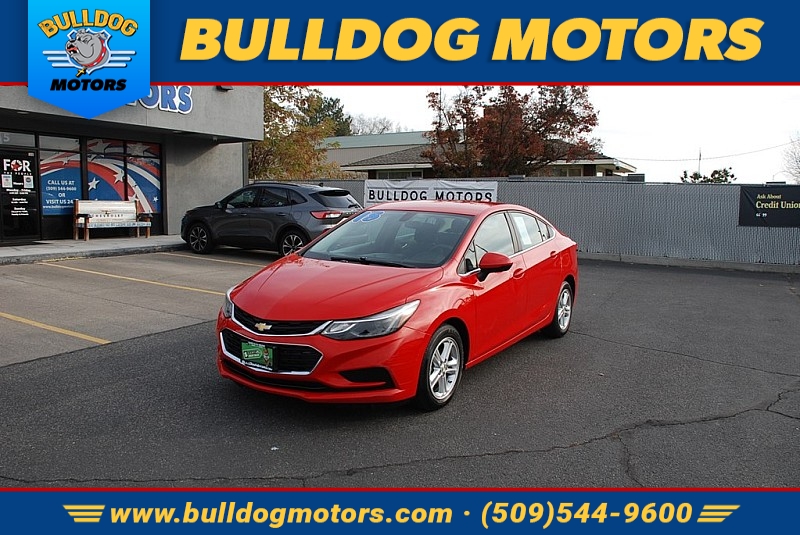Used 2018  Chevrolet Cruze 4d Sedan LT Auto at Bulldog Motors near Pasco, WA