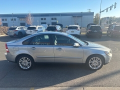 Used 2007  Volvo S40 4dr Sdn 2&period;5L Turbo AT FWD at Bulldog Motors near Pasco&comma; WA