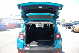 Used 2020 Jeep Renegade 4d SUV 4WD Sport at Bulldog Motors near Pasco, WA