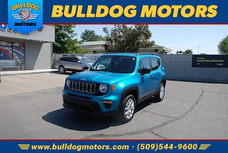 Used 2020  Jeep Renegade Sport 4x4 at Bulldog Motors near Pasco, WA