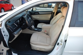 Used 2017  Subaru Outback 4d SUV 2.5i Premium at Bulldog Motors near Pasco, WA