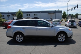 Used 2012 Subaru Outback 4d SUV i Limited at Bulldog Motors near Pasco, WA