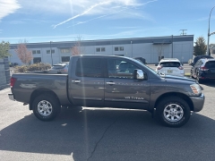 Used 2005  Nissan Titan SE Crew Cab 4WD at Bulldog Motors near Pasco&comma; WA