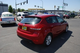 Used 2017  Kia Forte5 5d Hatchback LX at Bulldog Motors near Pasco, WA
