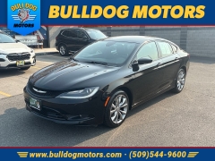 Used 2015  Chrysler 200 4d Sedan S V6 at Bulldog Motors near Pasco&comma; WA