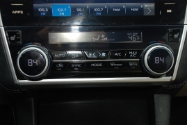 Used 2018  Subaru Outback 4d SUV 2&period;5i Premium at Bulldog Motors near Pasco&comma; WA