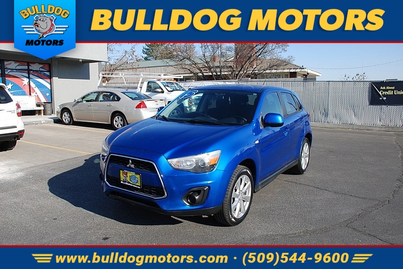 Used 2015  Mitsubishi Outlander Sport 4d SUV AWD ES 2.0L at Bulldog Motors near Pasco, WA