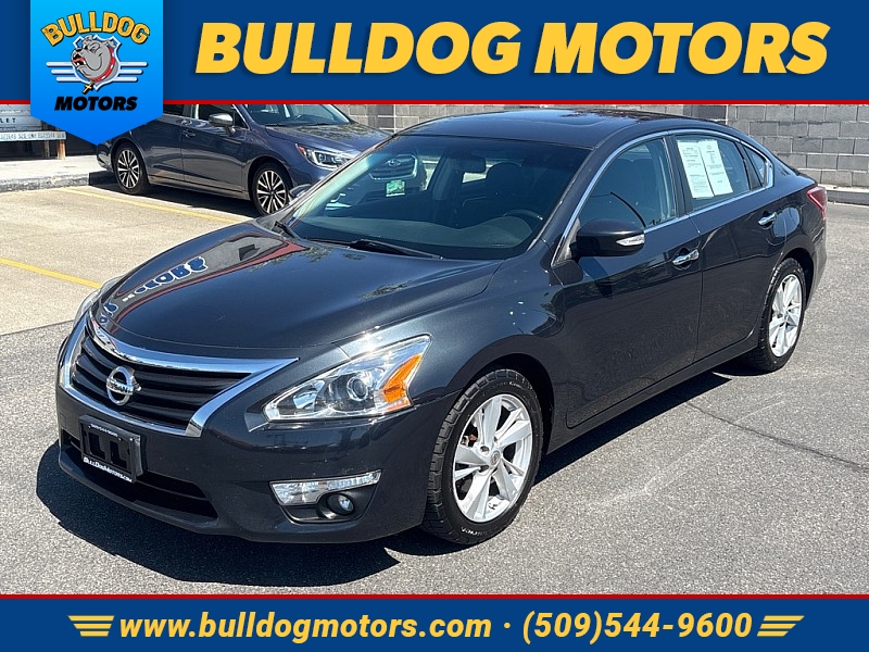 Used 2013  Nissan Altima 4dr Sdn I4 2&period;5 SV at Bulldog Motors near Pasco&comma; WA