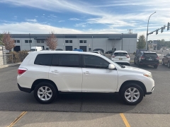 Used 2013  Toyota Highlander 4d SUV FWD at Bulldog Motors near Pasco&comma; WA