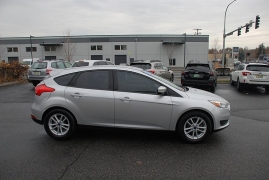 Used 2017  Ford Focus 4d Hatchback SE at Bulldog Motors near Pasco, WA