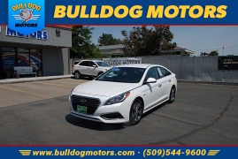 Used 2016 Hyundai Sonata Plug-In Hybrid 4d Sedan at Bulldog Motors near Pasco, WA
