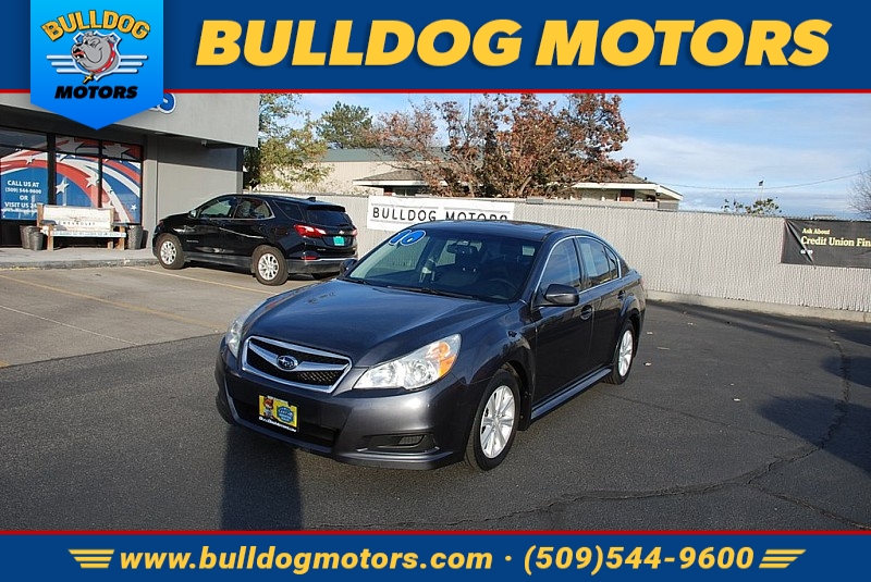 Used 2010  Subaru Legacy 4d Sedan i Prem AT All-Weather/Moonroof at Bulldog Motors near Pasco, WA