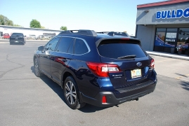 Used 2018 Subaru Outback 4d SUV 2.5i Limited at Bulldog Motors near Pasco, WA