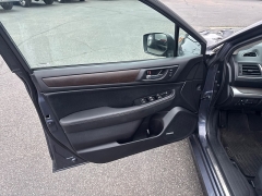 Used 2015  Subaru Legacy 4d Sedan 3&period;6R Limited at Bulldog Motors near Pasco&comma; WA