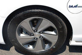 Used 2016 Hyundai Sonata Plug-In Hybrid 4d Sedan at Bulldog Motors near Pasco, WA