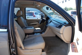 Used 2013 Cadillac Escalade 4d SUV AWD Premium at Bulldog Motors near Pasco, WA