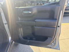 Used 2020  Chevrolet Silverado 1500 4WD Crew Cab Custom Trail Boss at Bulldog Motors near Pasco&comma; WA