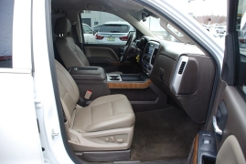 Used 2018  GMC Sierra 1500 4WD Crew Cab 143.5" SLT at Bulldog Motors near Pasco, WA