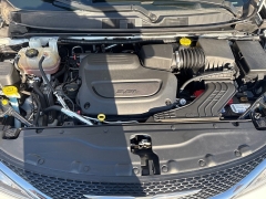 Used 2019  Chrysler Pacifica Touring L FWD at Bulldog Motors near Pasco&comma; WA