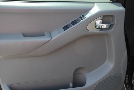 Used 2014 Nissan Frontier 4WD Crew Cab S Auto at Bulldog Motors near Pasco, WA