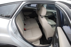 Used 2017  Ford Focus 4d Hatchback SE at Bulldog Motors near Pasco, WA