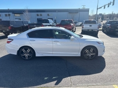 Used 2016  Honda Accord Sedan 4d Touring at Bulldog Motors near Pasco&comma; WA