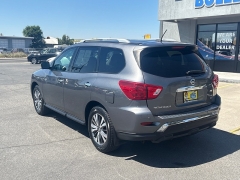 Used 2018  Nissan Pathfinder 4x4 SL at Bulldog Motors near Pasco&comma; WA
