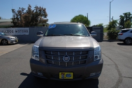 Used 2013 Cadillac Escalade 4d SUV AWD Premium at Bulldog Motors near Pasco, WA
