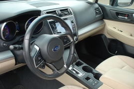 Used 2018  Subaru Outback 4d SUV 2&period;5i Premium at Bulldog Motors near Pasco&comma; WA