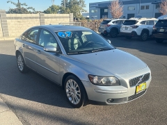 Used 2007  Volvo S40 4dr Sdn 2&period;5L Turbo AT FWD at Bulldog Motors near Pasco&comma; WA