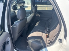 Used 2002  Ford Escape 4d SUV 4WD XLT Choice at Bulldog Motors near Pasco&comma; WA