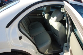 Used 2003 Lincoln LS 4dr Sdn V8 Auto Pkg at Bulldog Motors near Pasco, WA