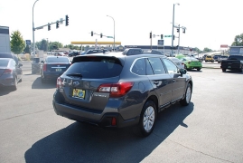 Used 2018 Subaru Outback 4d SUV 2.5i Premium at Bulldog Motors near Pasco, WA
