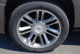 Used 2013 Cadillac Escalade 4d SUV AWD Premium at Bulldog Motors near Pasco, WA
