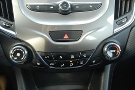 Used 2018  Chevrolet Cruze 4d Sedan LT Auto at Bulldog Motors near Pasco, WA