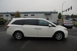 Used 2016 Honda Odyssey 4d Wagon EX-L at Bulldog Motors near Pasco, WA