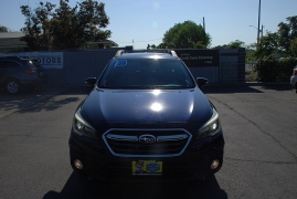 Used 2018 Subaru Outback 4d SUV 2.5i Limited at Bulldog Motors near Pasco, WA