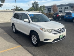 Used 2013  Toyota Highlander 4d SUV FWD at Bulldog Motors near Pasco&comma; WA