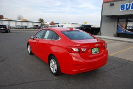 Used 2018  Chevrolet Cruze 4d Sedan LT Auto at Bulldog Motors near Pasco, WA