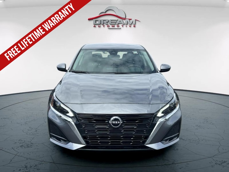 2023 Nissan Altima 2.5 SV photo 2