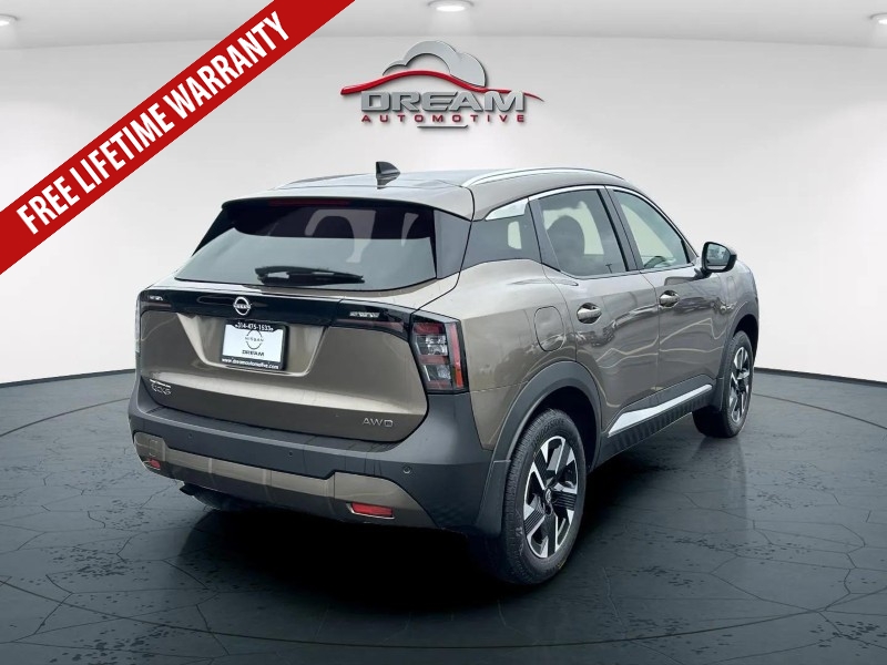 2026 Nissan Kicks SV photo 2