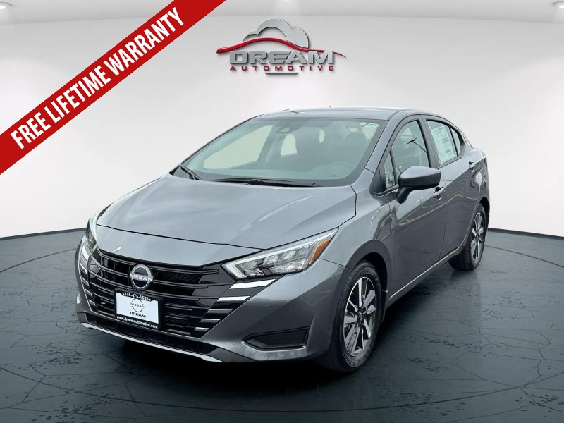 2025 Nissan Versa SV photo 2