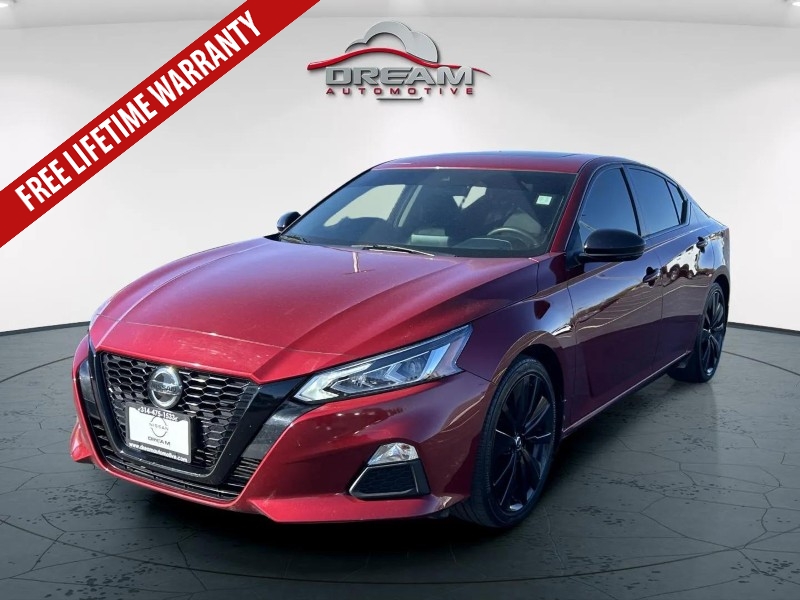 2022 Nissan Altima SR photo 3