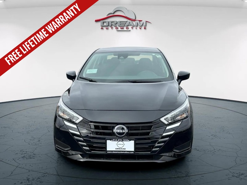 2025 Nissan Versa SV photo 2