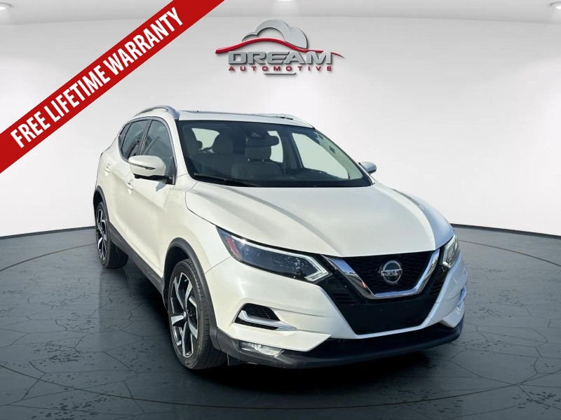 2020 Nissan Rogue Sport SL's photo