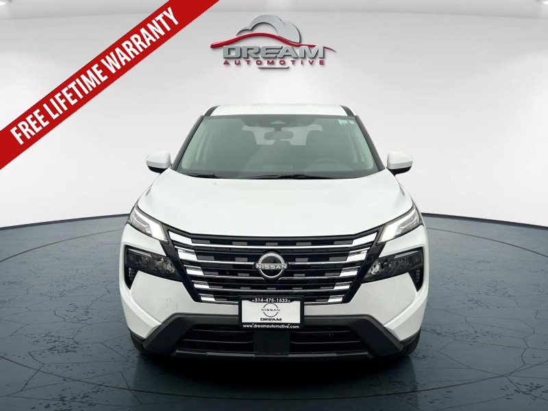 2026 Nissan Rogue SV photo 2