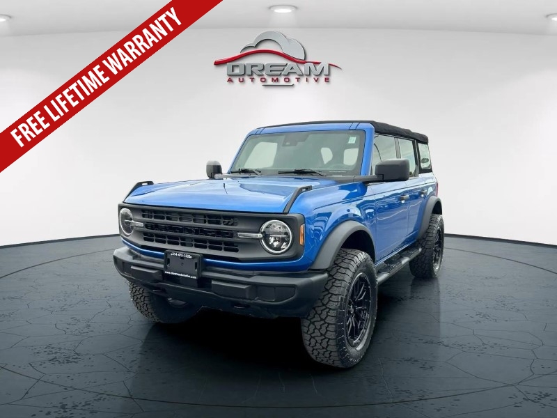 2022 Ford Bronco Base photo 3
