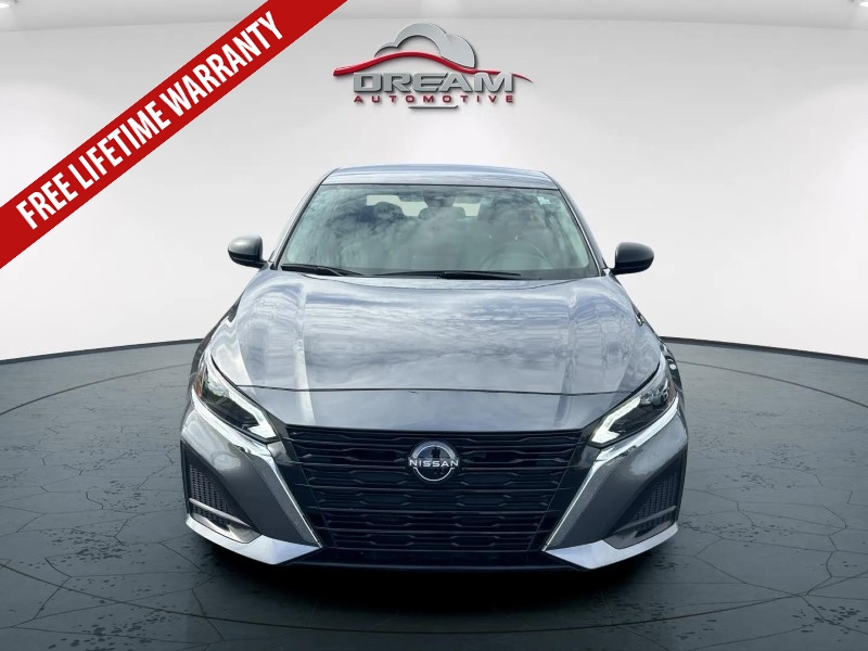 2024 Nissan Altima 2.5 SV photo 3